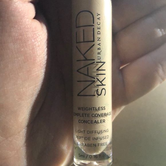 URBAN DECAY NAKED SKIN CONCEALER // LIGHT WARM - Picture 4 of 4